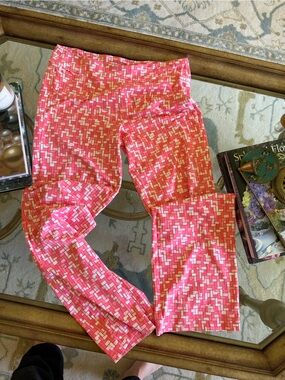 J. McLaughlin Pink Geo-Print Pants Medium
